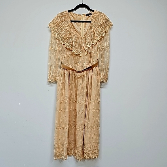 1980s Cachet by Bari Protas Tan lace formal dress size 11 - 12, LS, belted - Picture 1 of 13